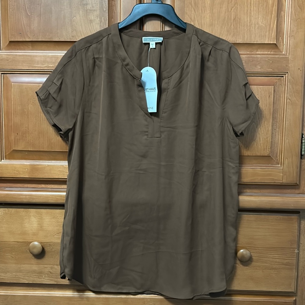 Pleione v neck blouse